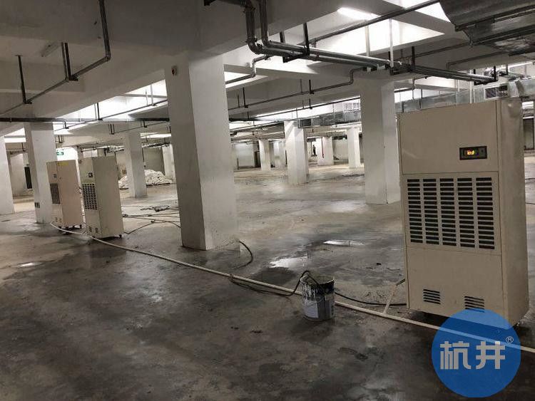 车库、地下 (2).jpg