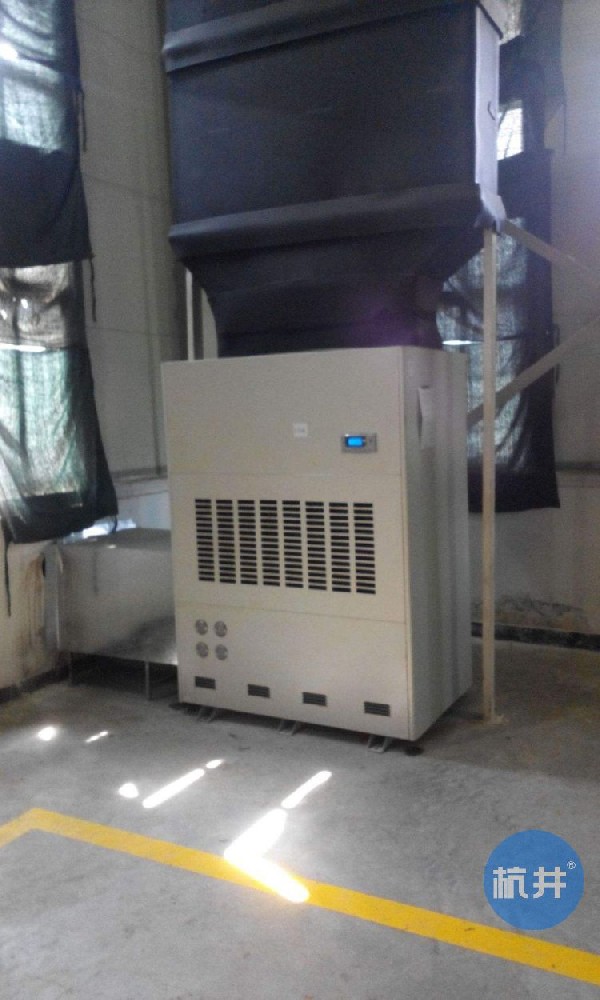 药草车间调温除湿机 立柜式顶送风接风管