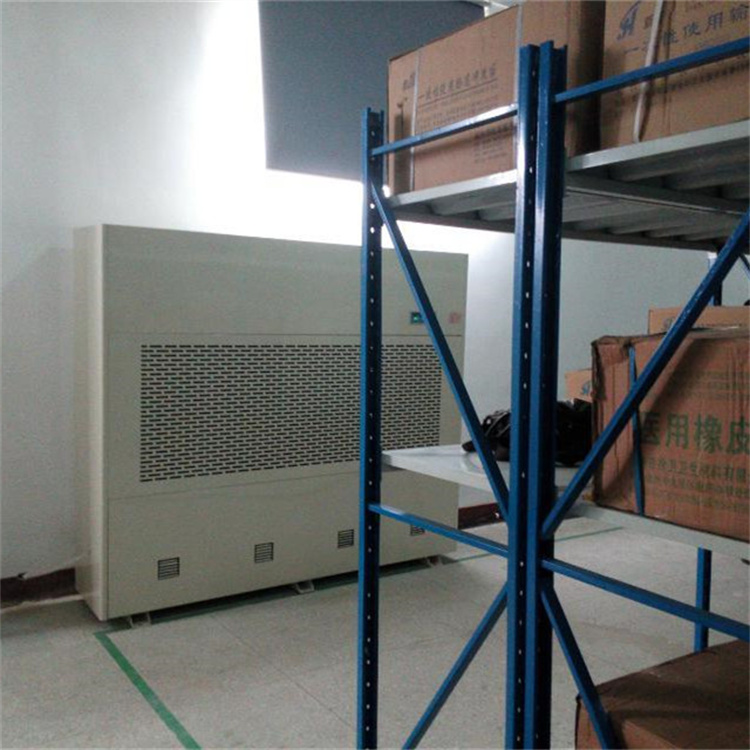 北区连雨天潮湿天气怎么除湿？配置工业除湿机